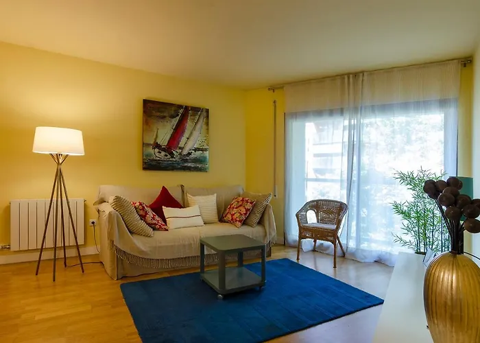 Devesa Park Apartment With Private Parking